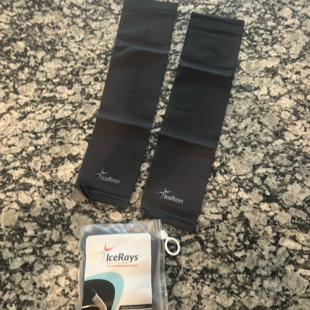 Cooling UV arm sleeves
